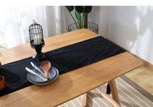 Load image into Gallery viewer, Simple Tassel Table Runner